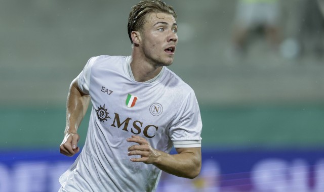 米体：霍伊伦的表现得到了孔蒂认可，他将在欧冠中首发出战曼城