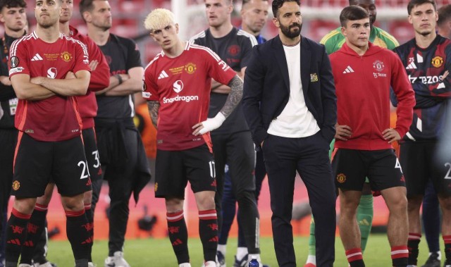 曼联亚洲行捞金却遭“偷家”，中场核心被挖角，转会费1.18亿欧元