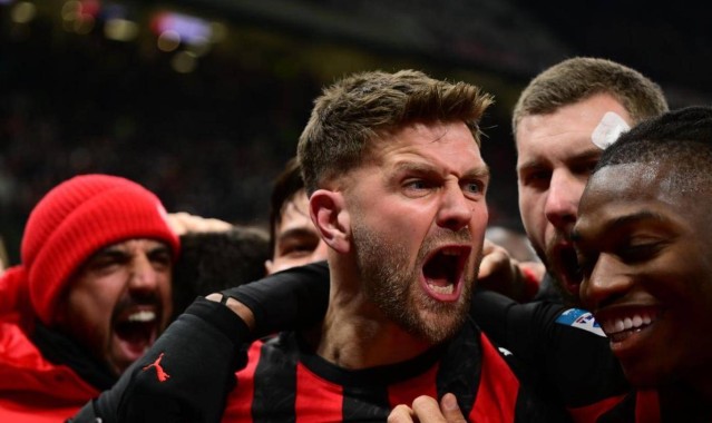 阿莱格里神换人！意甲夺冠热门诞生：20轮不败，前2只差3分