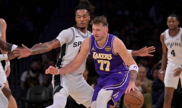 NBA杯-东契奇35分詹姆斯19+15 湖人不敌马刺