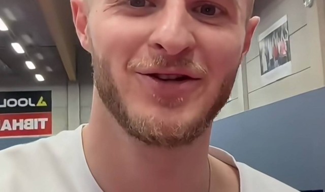 德甲首秀丢掉2分！多方都在为樊振东发声，吴敬平两次晒照支持