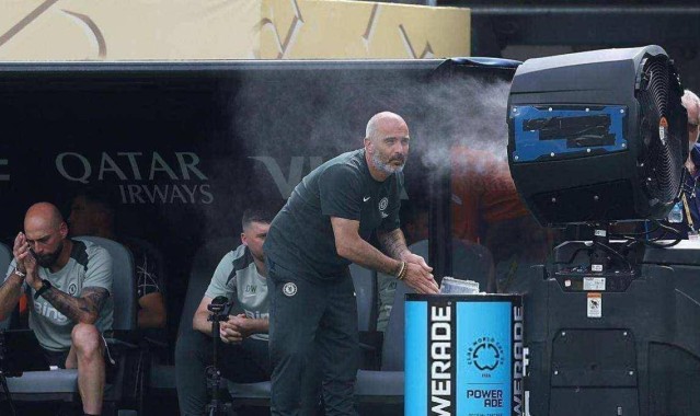 双冠加身！马雷斯卡执教切尔西逆袭，战术击败大巴黎引强队借鉴