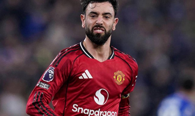 卡里克6轮狂揽16分转正成定局，B费与梅努确定留队，曼联阵容迎来稳定期