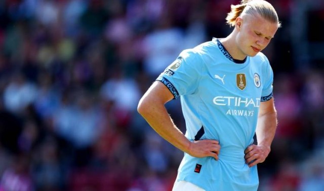 2-2！曼城遭点球绝平，哈兰德梅开二度进欧冠射手榜前十，瓜帅恼火