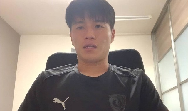 日本23岁国脚加盟德甲：从学生兵到J联赛主力，成长之路可供学习