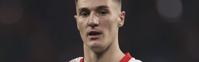 曼联锋线重塑在即 塞斯科与霍伊伦之争