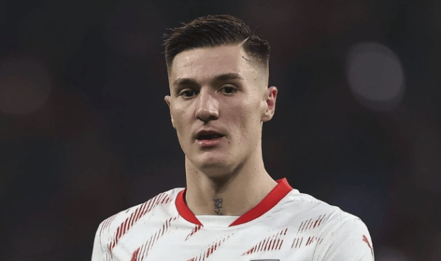 曼联锋线重塑在即 塞斯科与霍伊伦之争