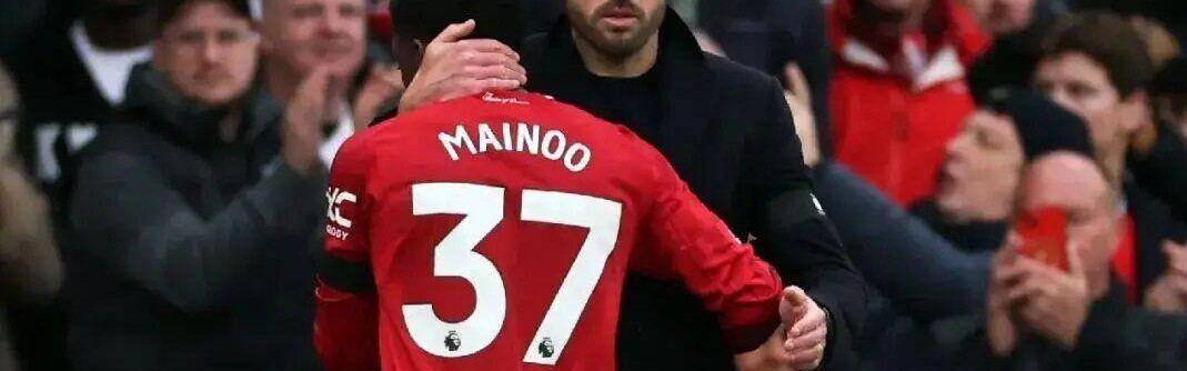 曼联拒绝为26岁中场砸1亿，这背后藏着拉爵怎样的引援底牌