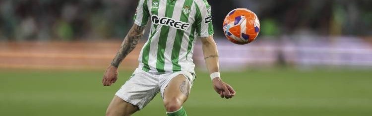 反转再反转！安东尼无缘贝蒂斯，400万欧元薪资差价，曼联也不想给