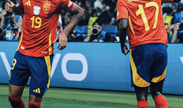 近2赛季西甲过人榜：亚马尔231次断档领先，尼科维尼修斯分列二三