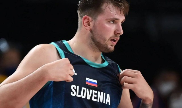 东契奇中文欢迎杨瀚森进入NBA 称会给他手机号