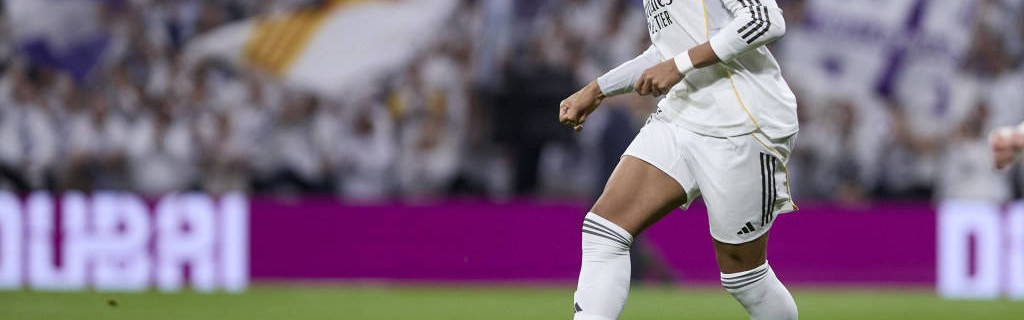 姆巴佩左腿不适缺席训练！皇马迎战曼城遭重创，阿隆索陷入用人困境