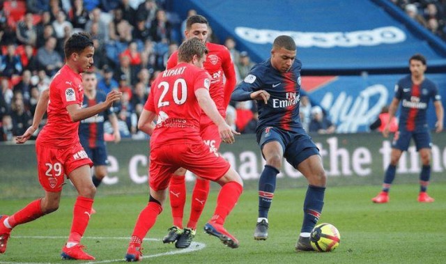 法甲中下游生死斗！南特主场盼首胜，欧塞尔客场能否延续黑马势头？