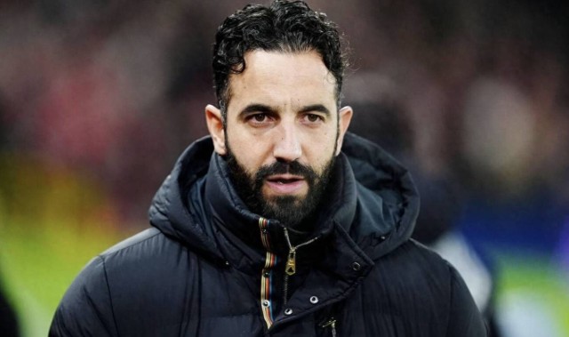 一场2-1逆转，让巴萨西甲登顶！弗里克激活曼联弃将：4场独造6球